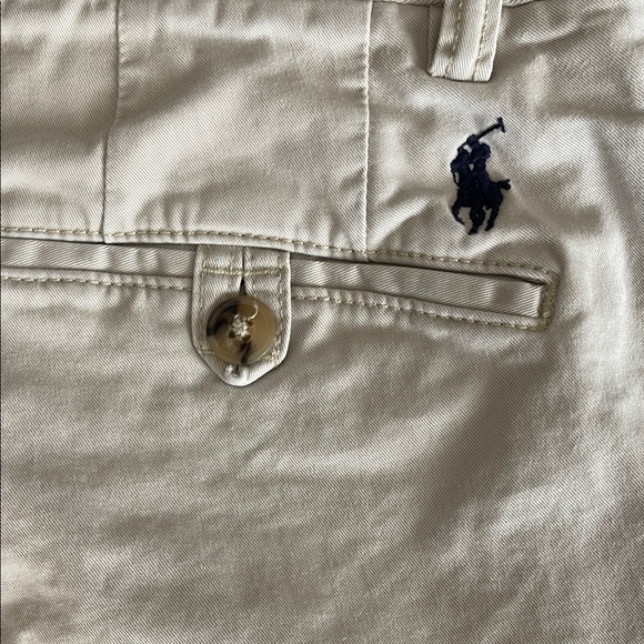 Polo by Ralph Lauren Men's Khaki Flat-Front Chino Shorts - Size 32 - Picture 4 of 4